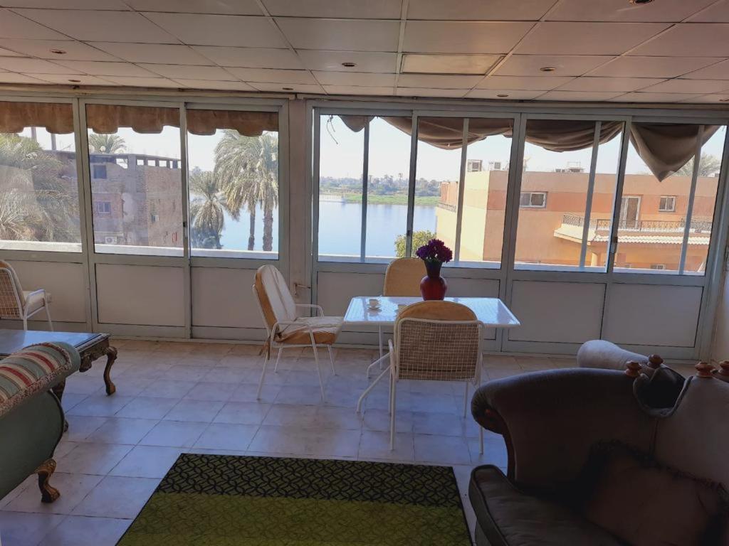 East Luxor Apartments With Nile Views Jazirat al Awwamiyah Exterior photo