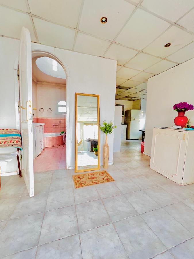 East Luxor Apartments With Nile Views Jazirat al Awwamiyah Exterior photo